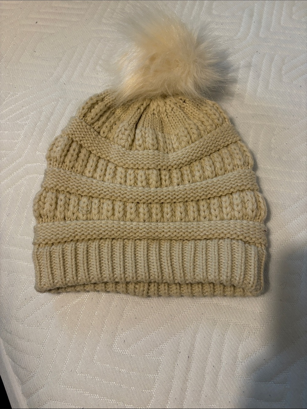 Textured Knit Beanie with Fluffy Pom in Cream